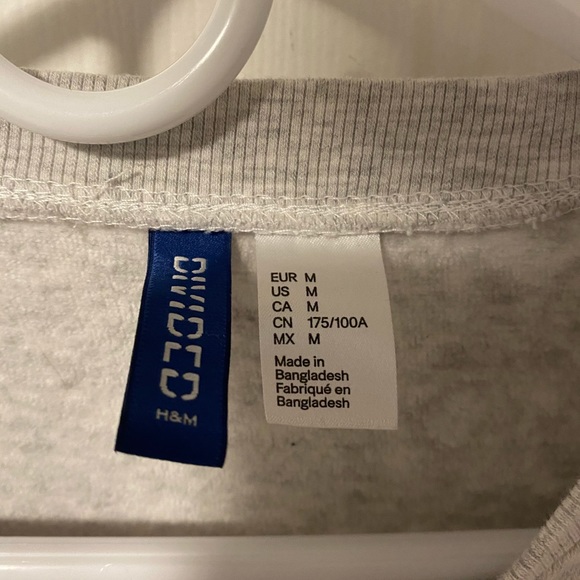 Heather Grey Long-sleeve Crewneck - Picture 2 of 2